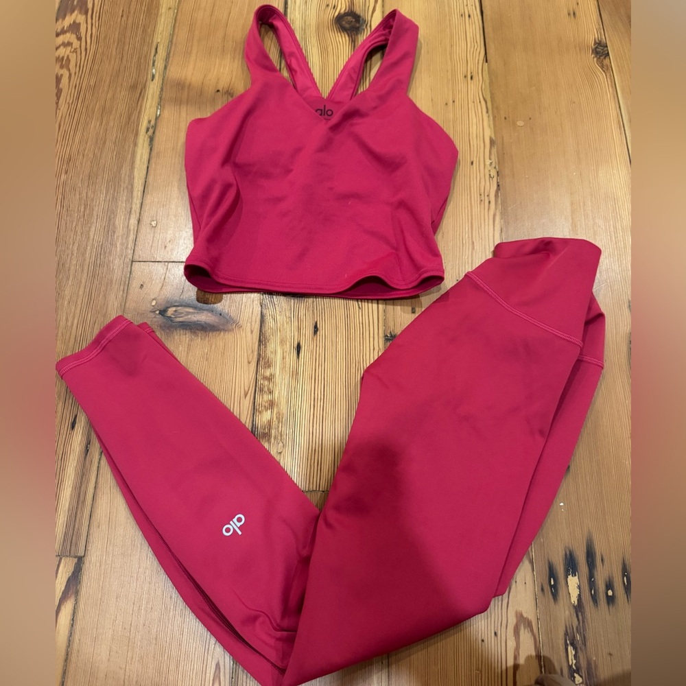 ALO Yoga Leggings and Top Set